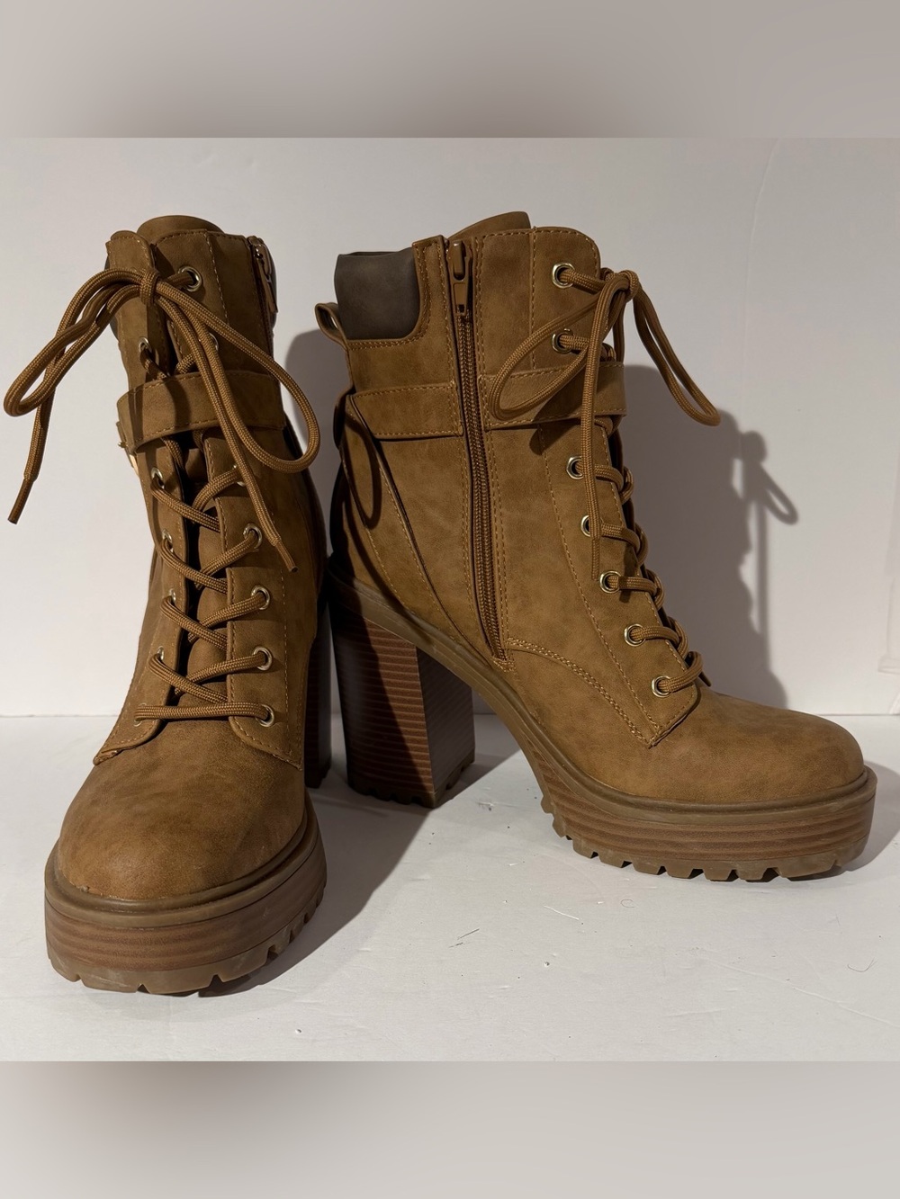 GBG Los Angeles Womens Slythe Faux Suede Combat & Lace-up Boots Shoes size 9
